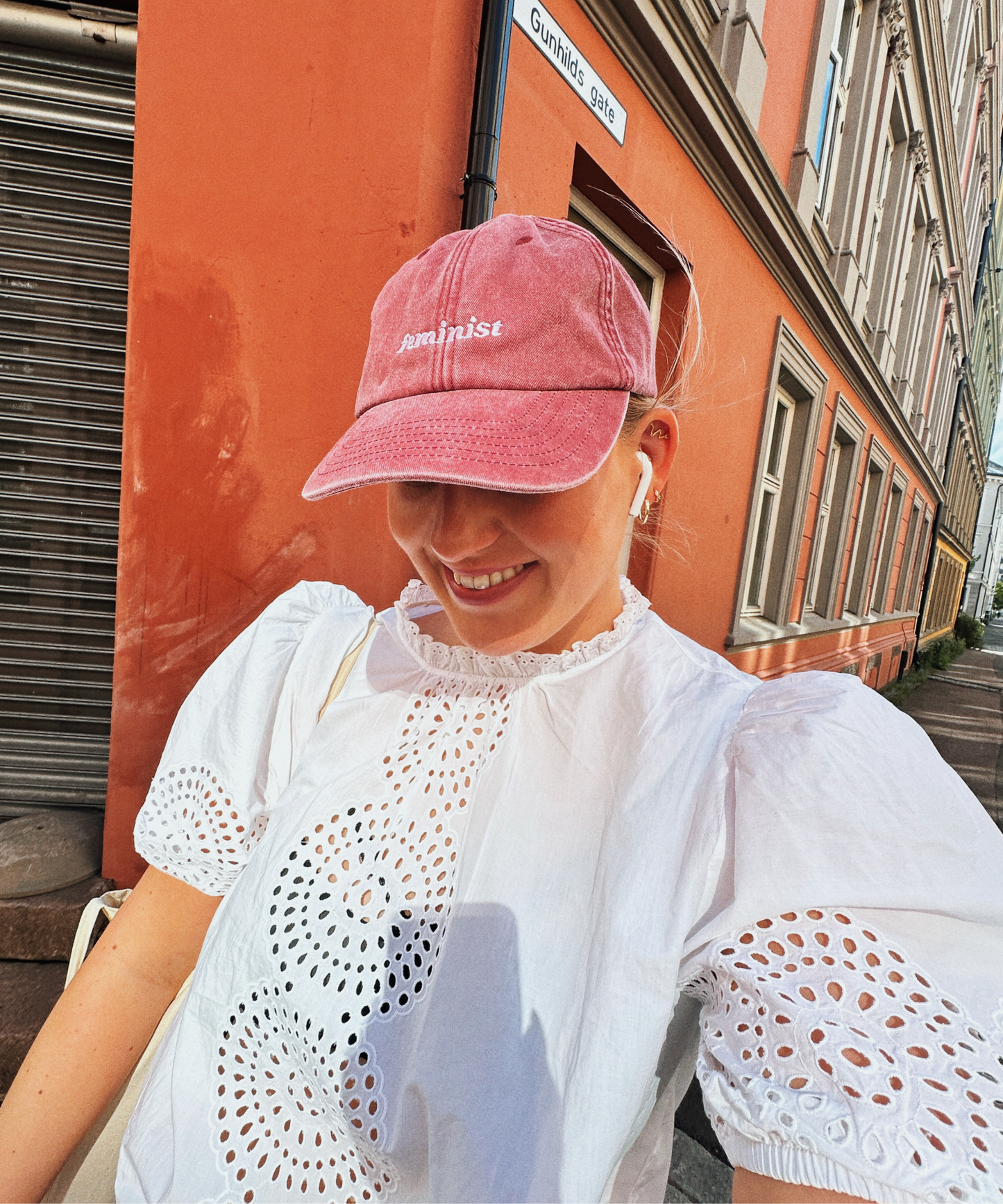 Feminist | Caps | Rød