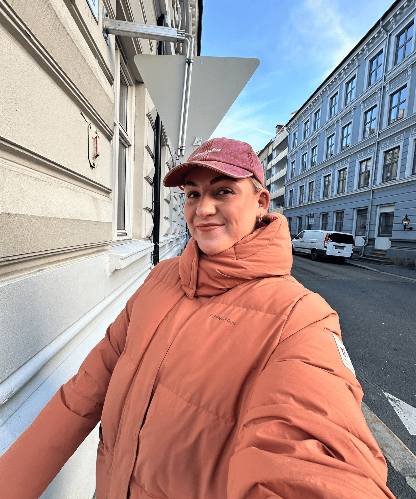 Feminist | Caps | Rød